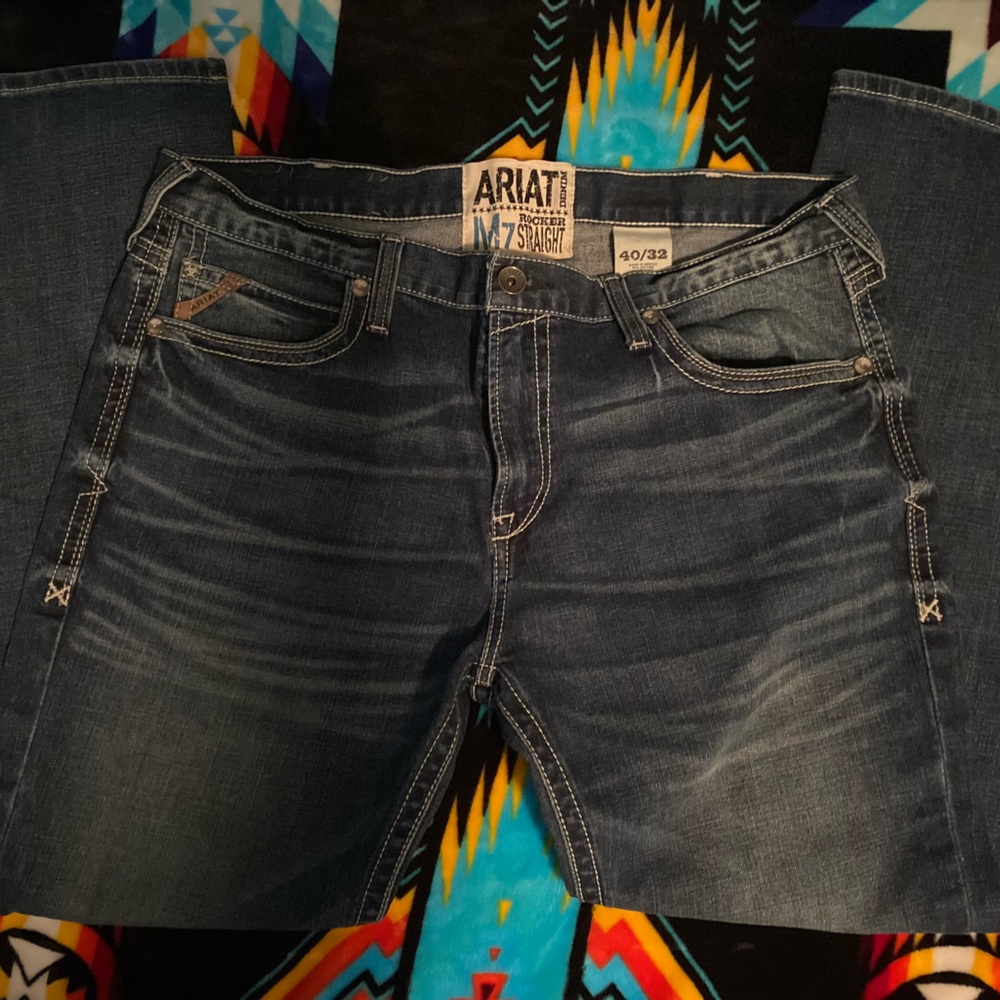 Men’s 40/32 Ariat straight leg jeans